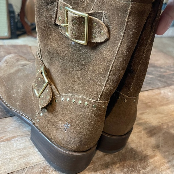 Brown Frye Vicky Stud Suede Engineer Boot Size 9.5 - Picture 2 of 7